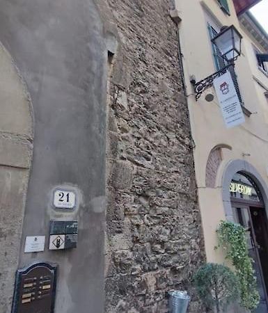 Appartamento Torre Della Buca Прато Экстерьер фото