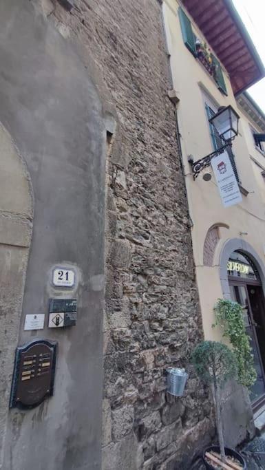 Appartamento Torre Della Buca Прато Экстерьер фото